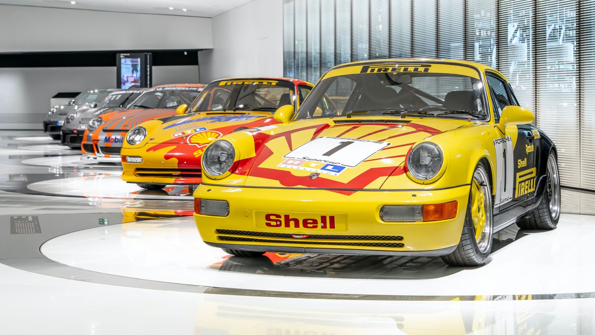 Das Porsche Museum zeigt 30 Jahre Porsche Supercup