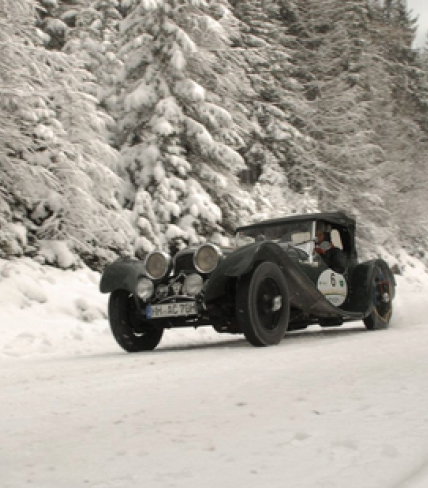 Dekra Oldtimer im Winter sicher ausfahren